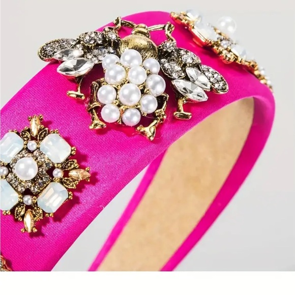 Beige Vintage Inspired Pearl & Rhinestone Bee Headband - Picture 2 of 4